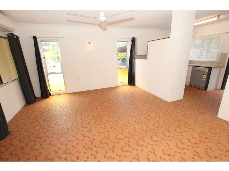 1/552 Varley Street, Yorkeys Knob QLD 4878