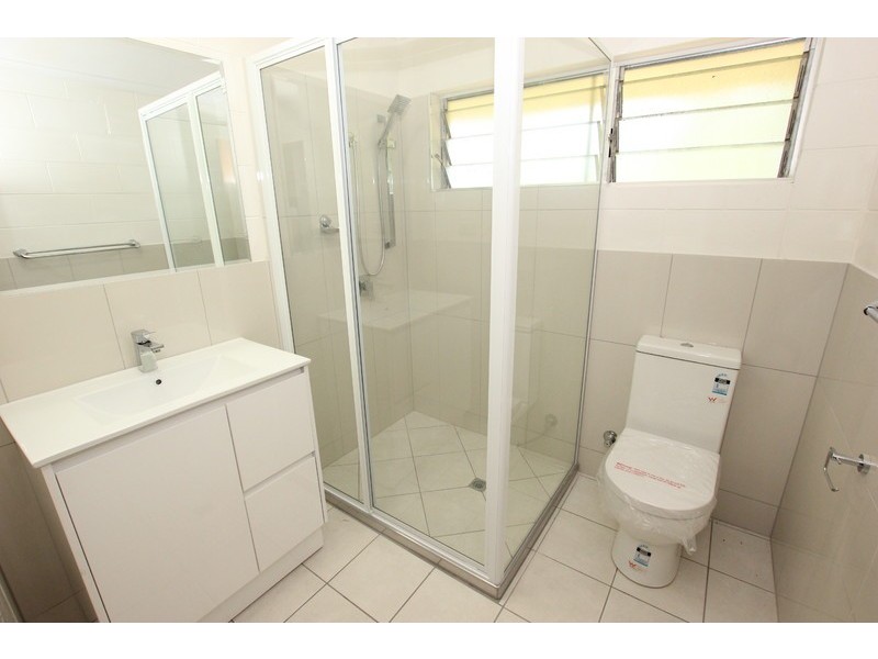 1/552 Varley Street, Yorkeys Knob QLD 4878