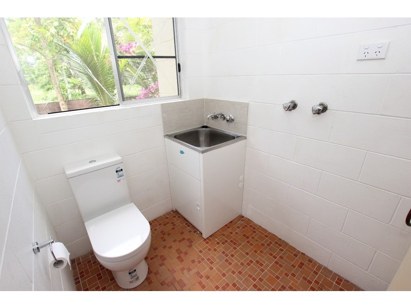 1/552 Varley Street, Yorkeys Knob QLD 4878