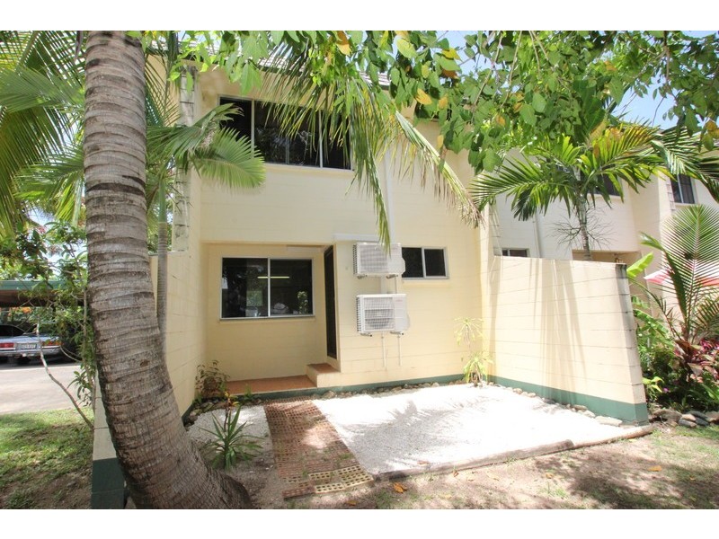 1/552 Varley Street, Yorkeys Knob QLD 4878