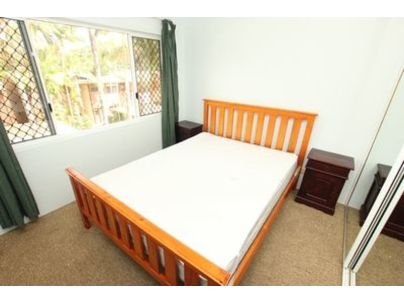 4/176 Hoare Street, Manunda QLD 4870