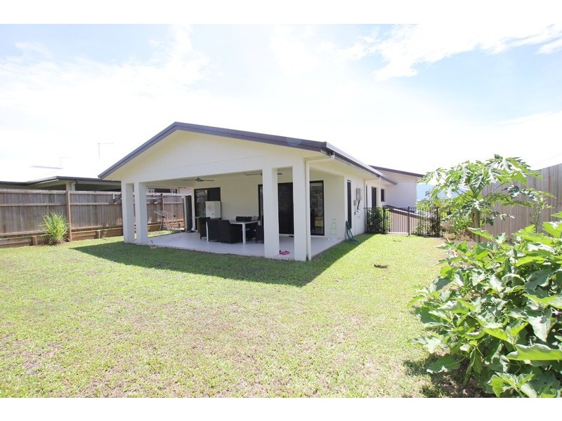 28 City View Crescent, Mooroobool QLD 4870