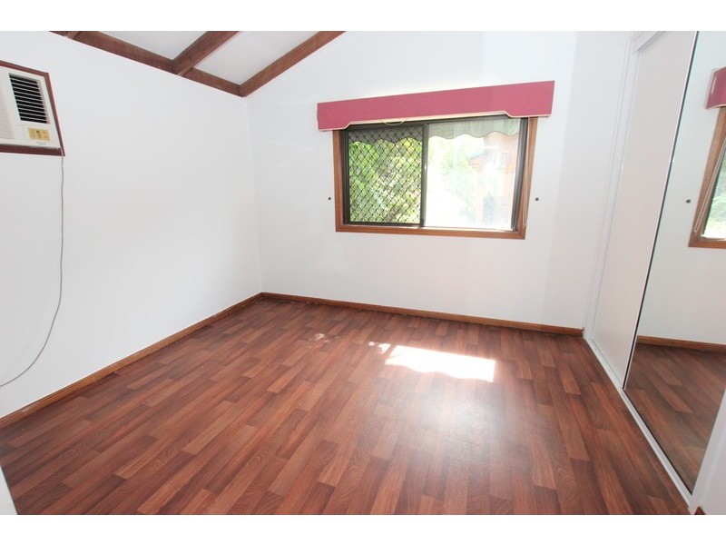 6 Dennis Close, Mooroobool QLD 4870