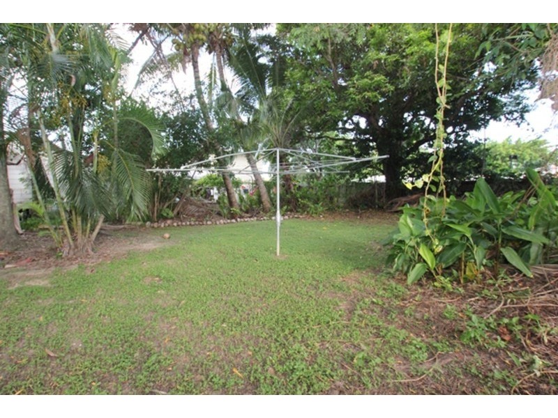 29 Howe Street, Cairns North QLD 4870