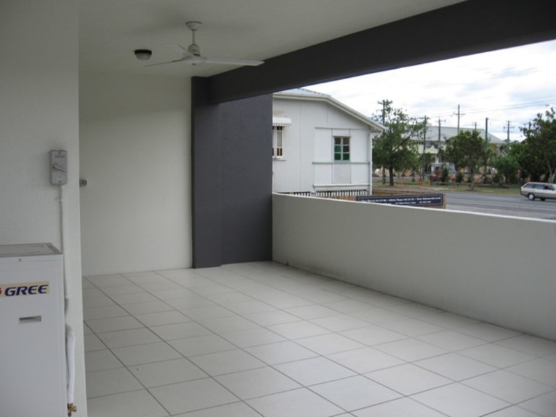 1/172 McLeod Street, Cairns North QLD 4870