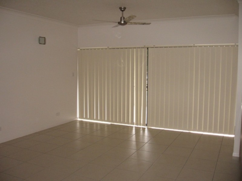 1/172 McLeod Street, Cairns North QLD 4870