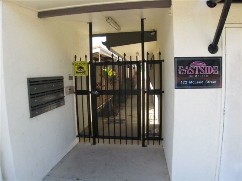 1/172 McLeod Street, Cairns North QLD 4870