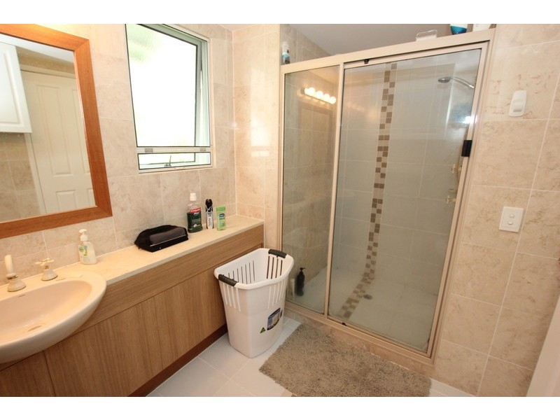 61/8 Munro Terrace, Mooroobool QLD 4870