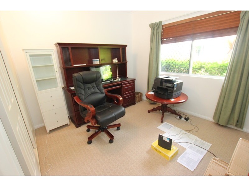 61/8 Munro Terrace, Mooroobool QLD 4870