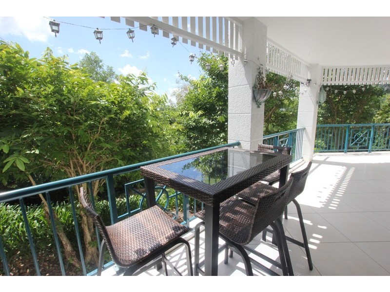 61/8 Munro Terrace, Mooroobool QLD 4870