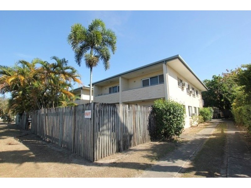8/15-17 Curtin Street, Westcourt QLD 4870