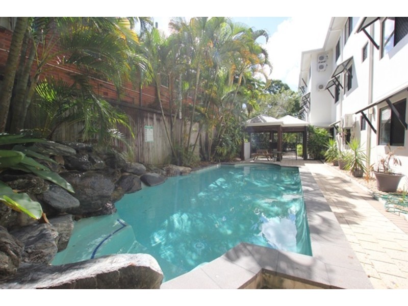 4/33 Digger Street, Cairns North QLD 4870