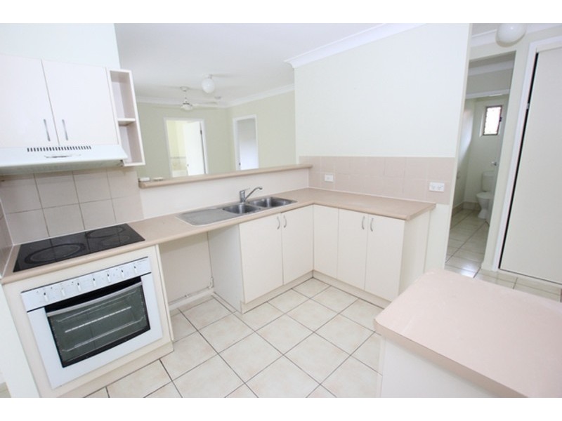 12 Silky Oak, Mooroobool QLD 4870