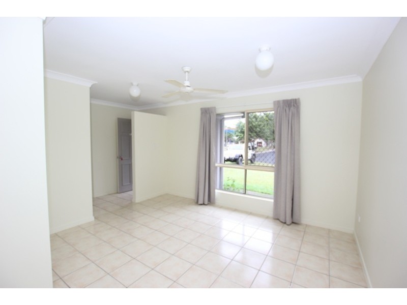 12 Silky Oak, Mooroobool QLD 4870
