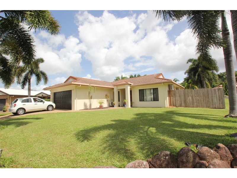 163 McFarlane Street, Kanimbla QLD 4870