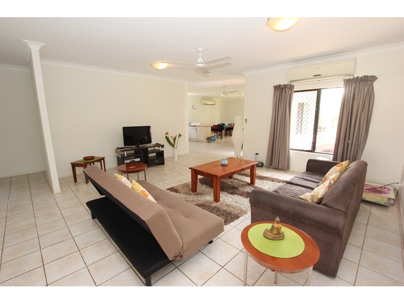 163 McFarlane Street, Kanimbla QLD 4870