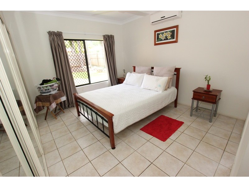 163 McFarlane Street, Kanimbla QLD 4870