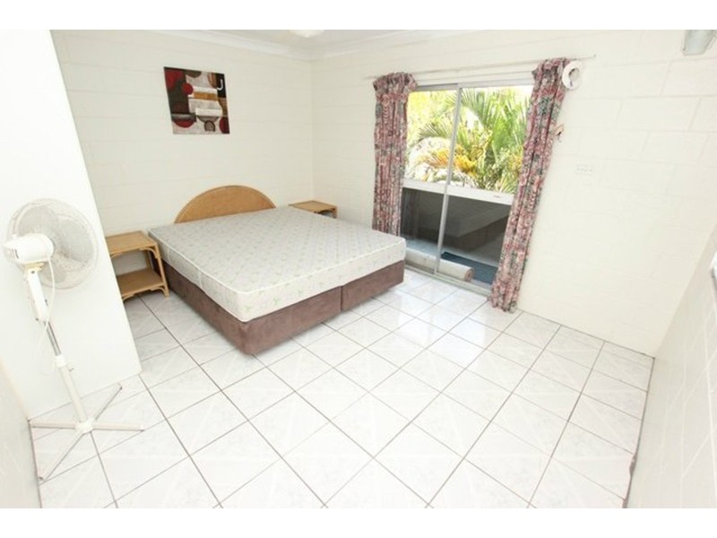 2/28 Digger Street, Cairns North QLD 4870