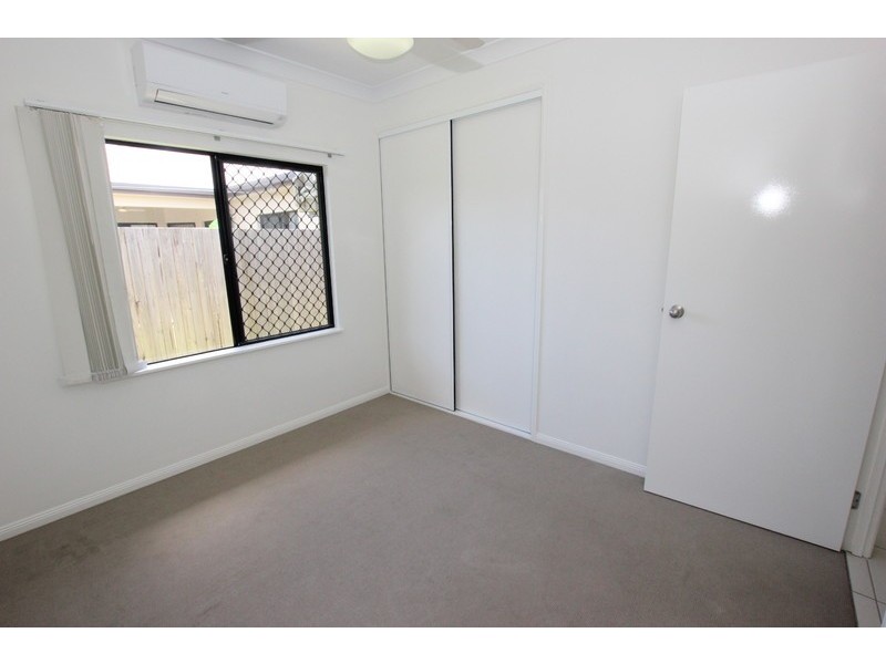 11 Thooleer Vista, Trinity Park QLD 4879