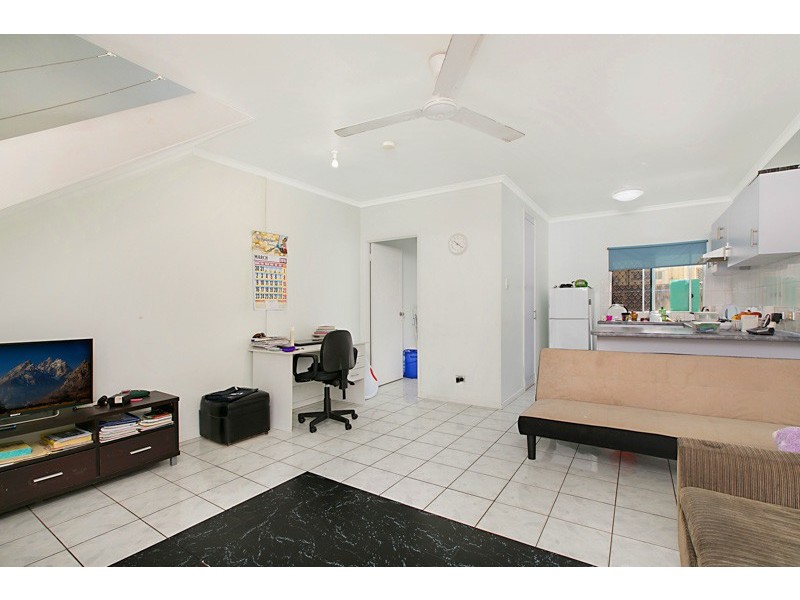 7/5 Balaclava Road, Earlville QLD 4870