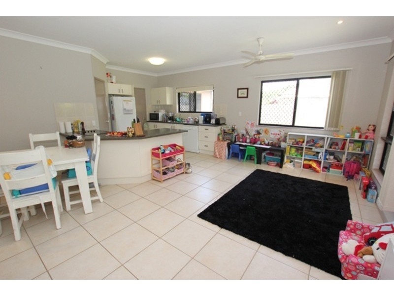 107 McFarlane Drive, Kanimbla QLD 4870