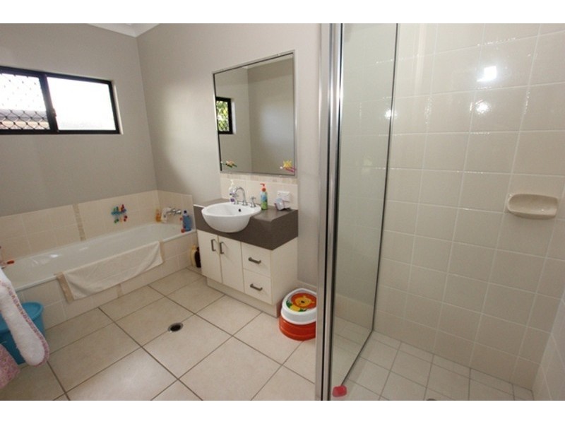 107 McFarlane Drive, Kanimbla QLD 4870