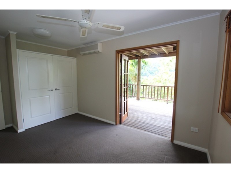 267 Toogood Road, Bayview Heights QLD 4868