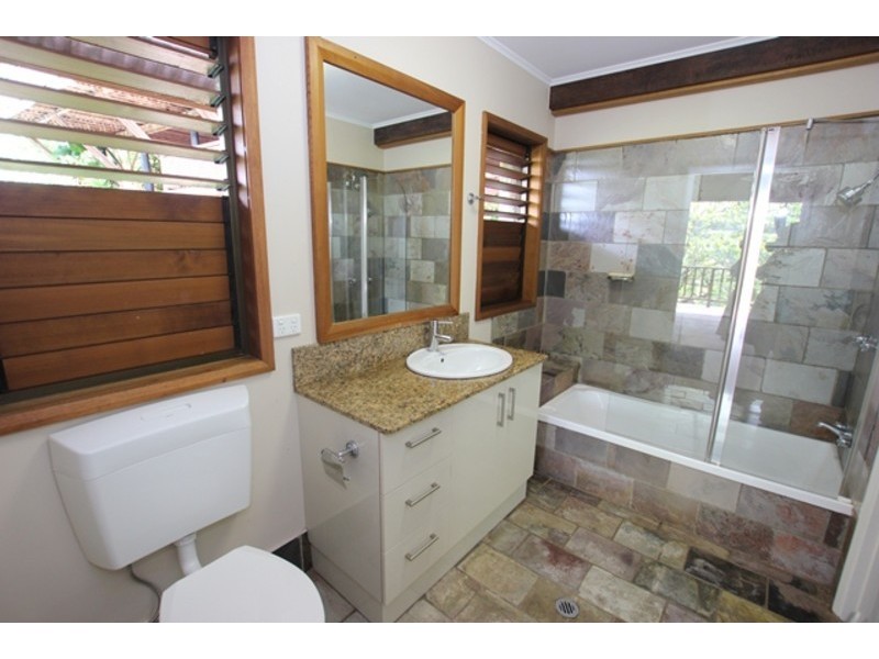 267 Toogood Road, Bayview Heights QLD 4868