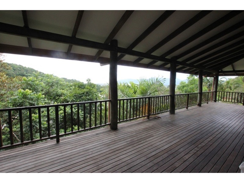 267 Toogood Road, Bayview Heights QLD 4868