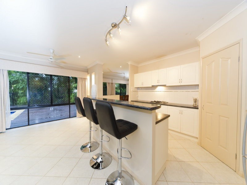 15 Springmeadow Close, Brinsmead QLD 4870