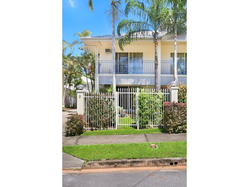 4/7-9 Le Grande, Freshwater QLD 4870