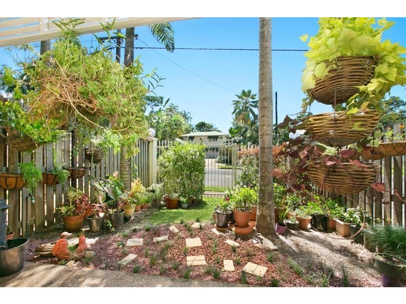 4/7-9 Le Grande, Freshwater QLD 4870