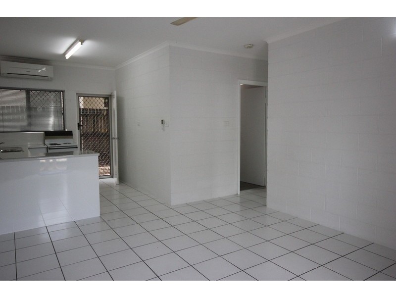 8/294 Draper Street, Cairns QLD 4870