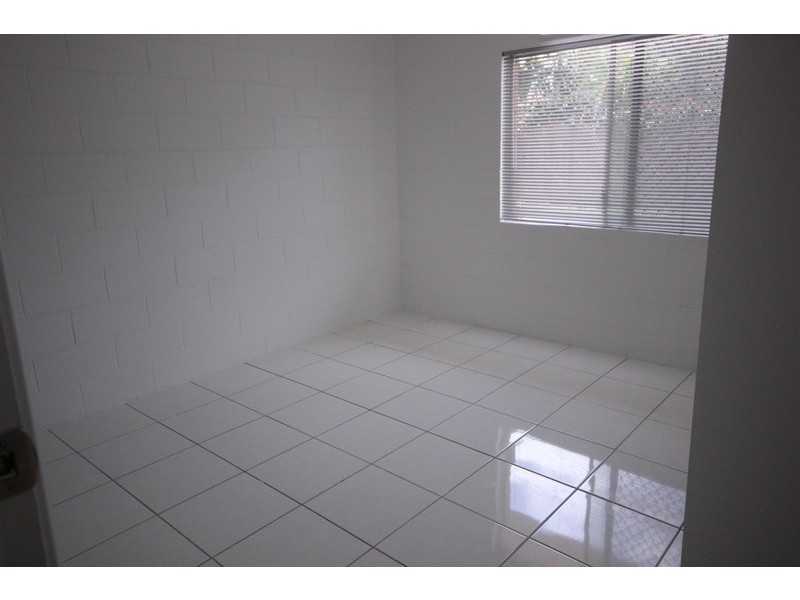 8/294 Draper Street, Cairns QLD 4870