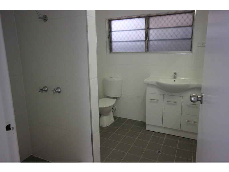 8/294 Draper Street, Cairns QLD 4870