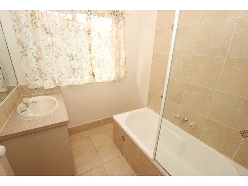 5 Spray Close, Mount Sheridan QLD 4868