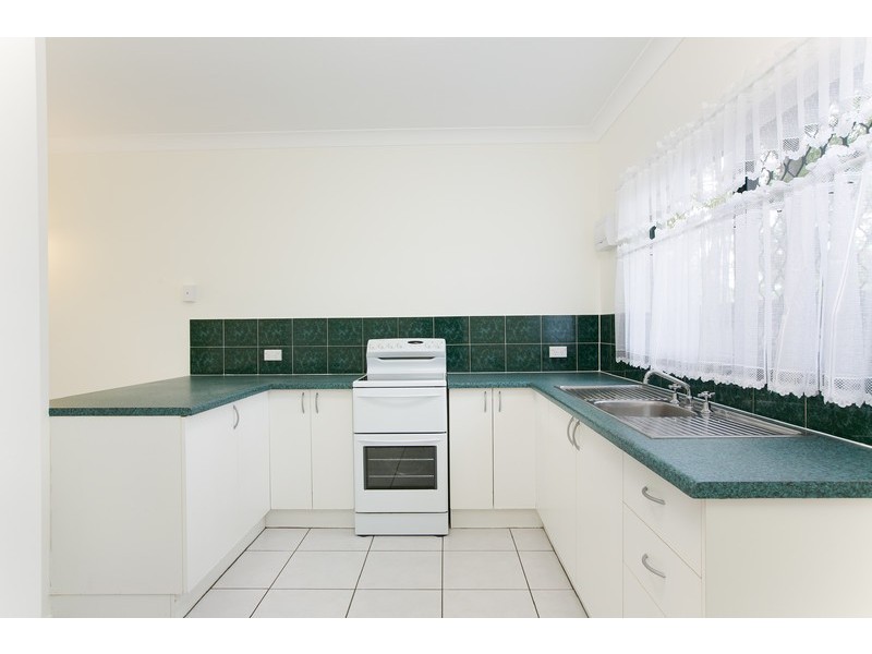 2/10 Ingham Court, Mooroobool QLD 4870