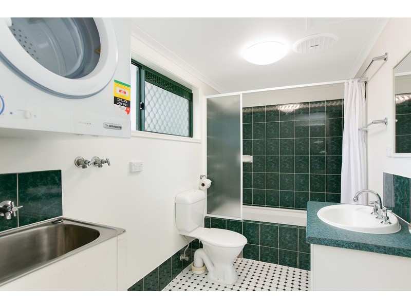 2/10 Ingham Court, Mooroobool QLD 4870