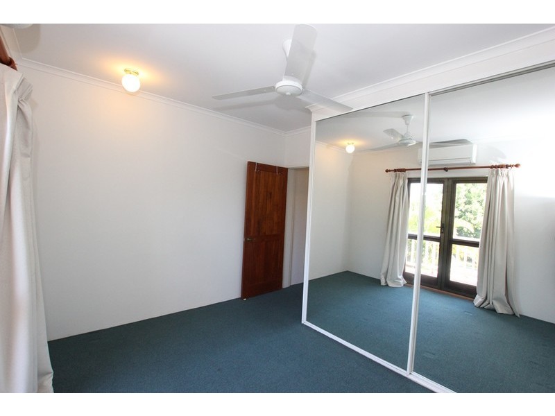 2/76-78 Cedar Road, Palm Cove QLD 4879