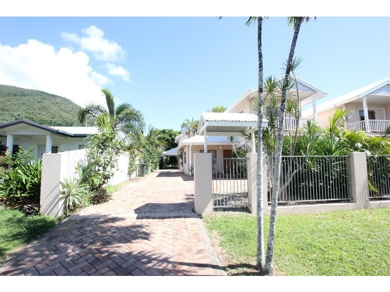 2/76-78 Cedar Road, Palm Cove QLD 4879