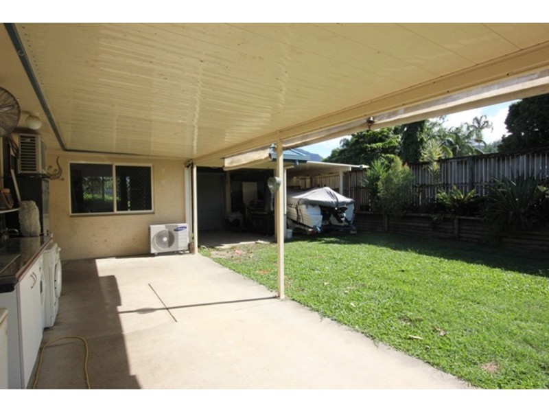 8 Glasgow Street, Mount Sheridan QLD 4868