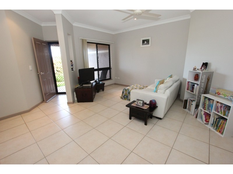 107 McFarlane Drive, Kanimbla QLD 4870