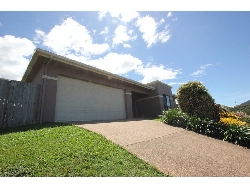 107 McFarlane Drive, Kanimbla QLD 4870