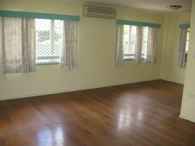 211-213 McCormack Street, Manunda QLD 4870