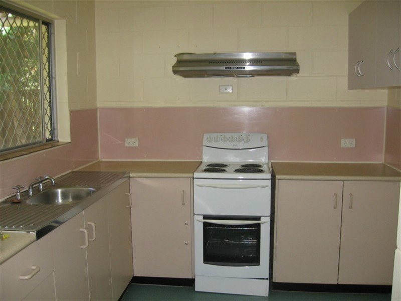 92 Murray Street, Manoora QLD 4870