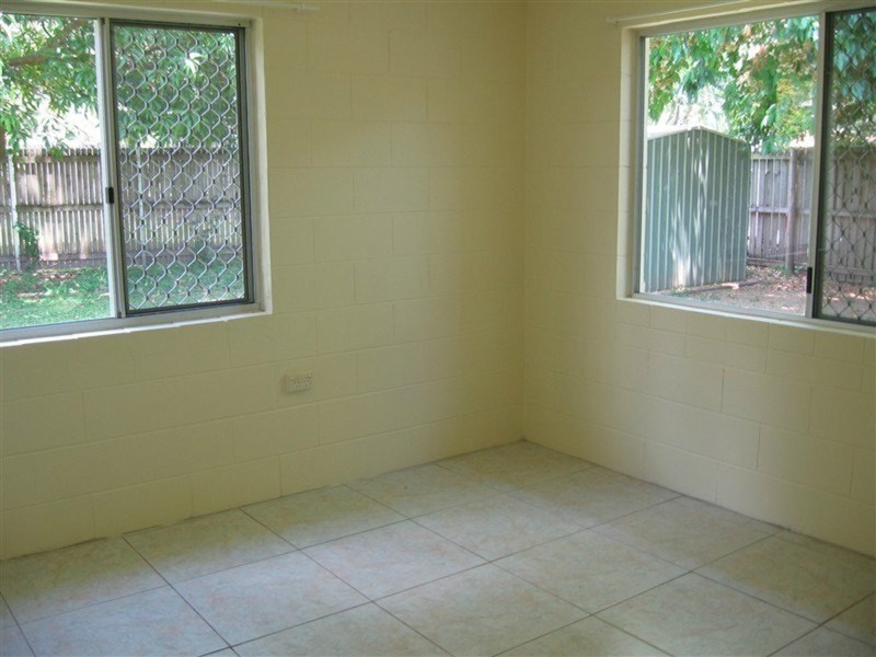 92 Murray Street, Manoora QLD 4870