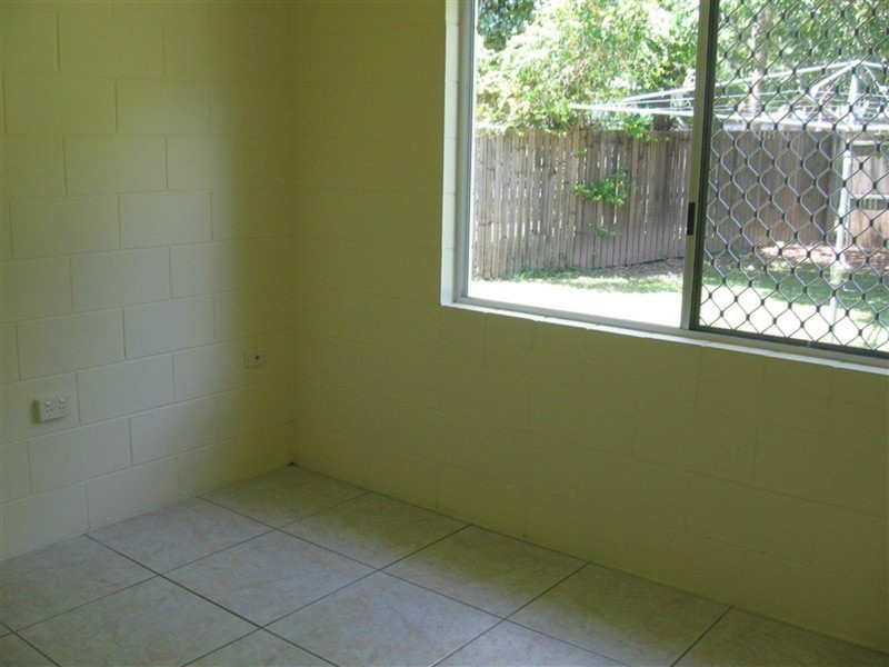 92 Murray Street, Manoora QLD 4870