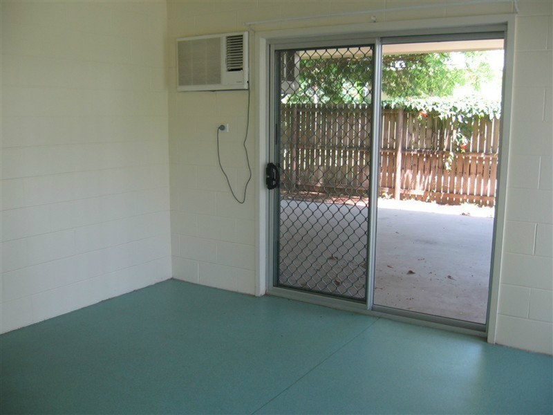 92 Murray Street, Manoora QLD 4870