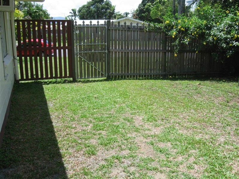 92 Murray Street, Manoora QLD 4870