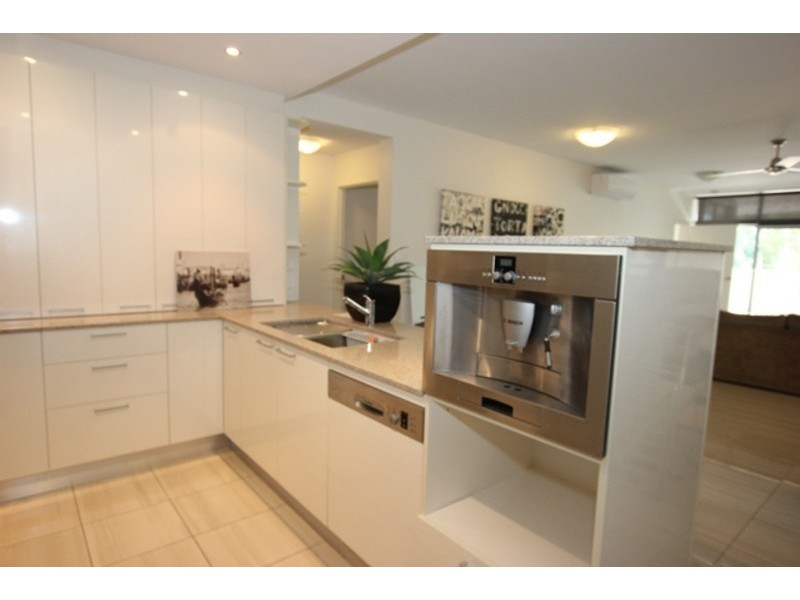 107/174 Grafton Street, Cairns City QLD 4870